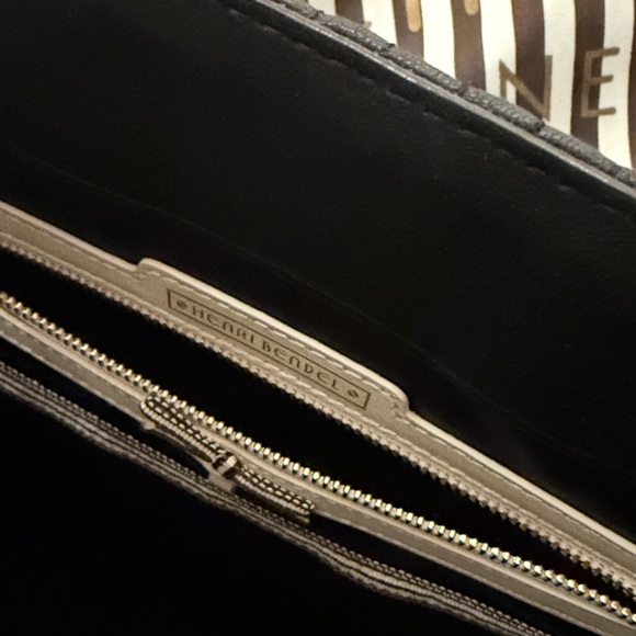 Henri Bendel Quilted tote bag- Great condition - Picture 11 of 11